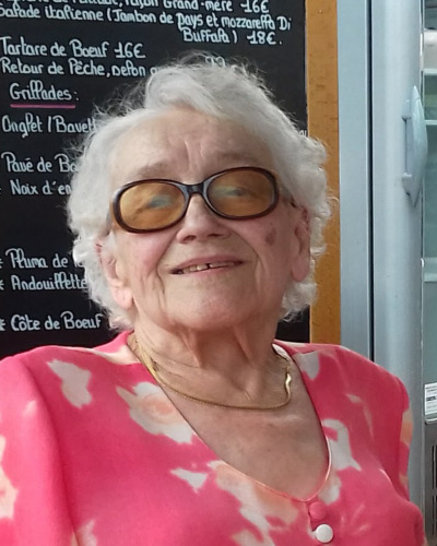 Madame Simonne MAROILLE VANHELSTRAETE