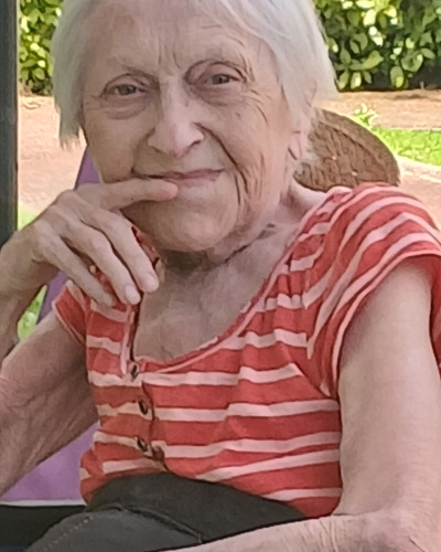 Madame Jacqueline RADENNE