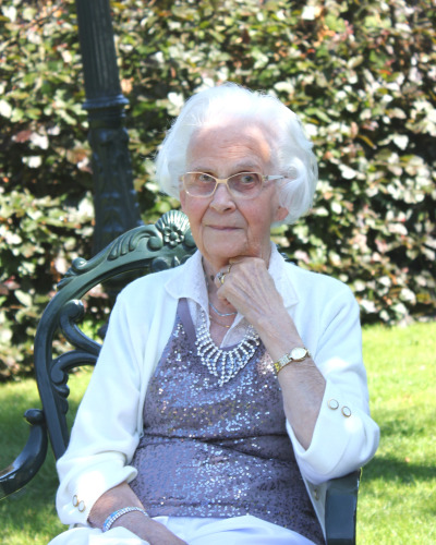 Madame Suzanne DESRUMAUX